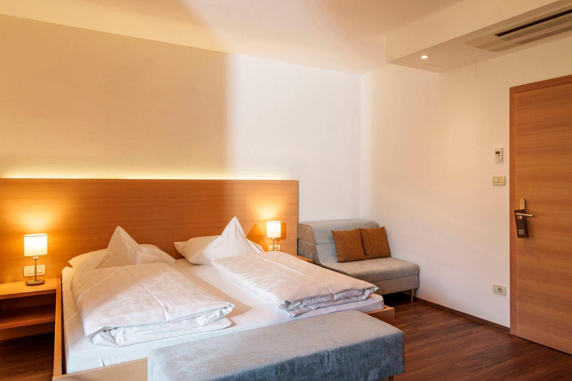 Hotel Törggelehof Cermes Eksteriør billede