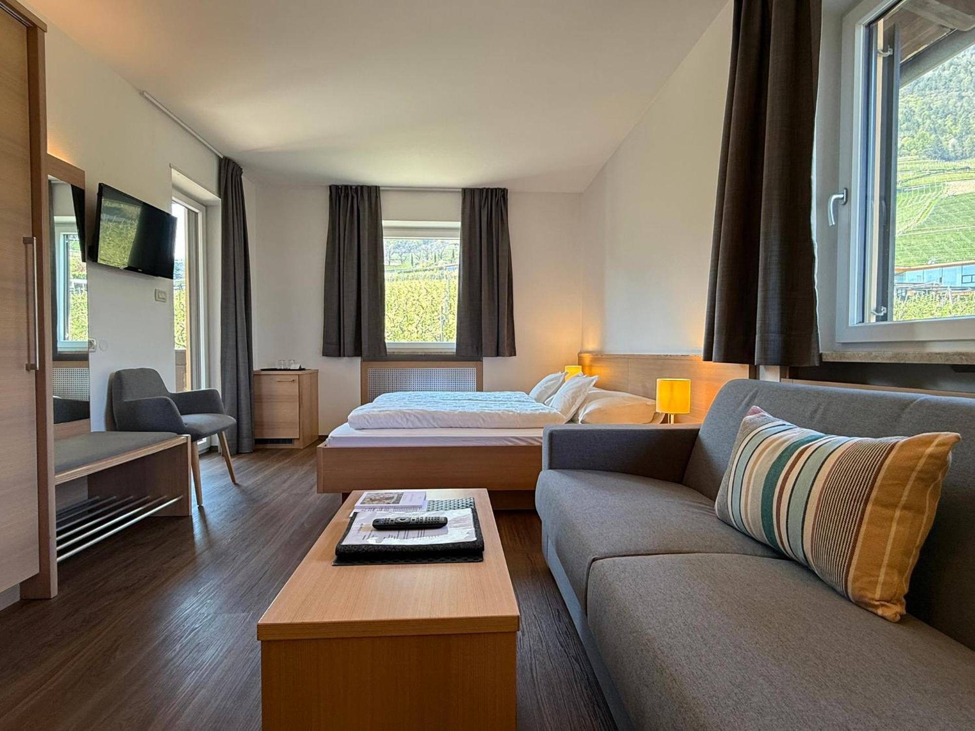Hotel Törggelehof Cermes Eksteriør billede